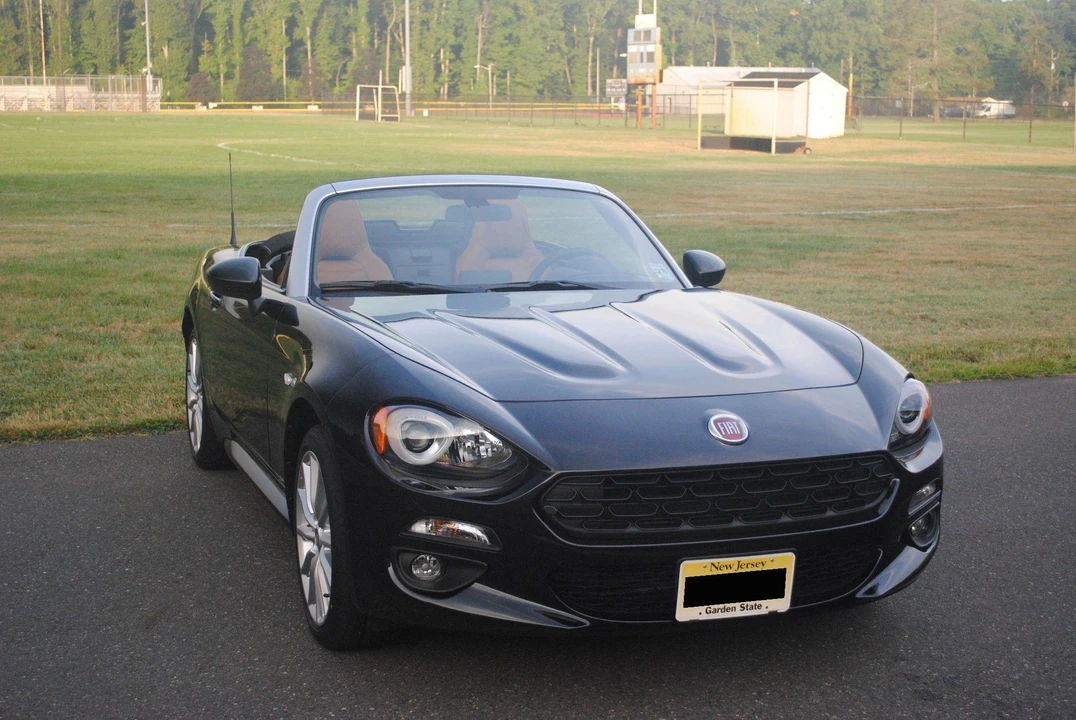 2020 Fiat 124 Spider - Image 13 of 21