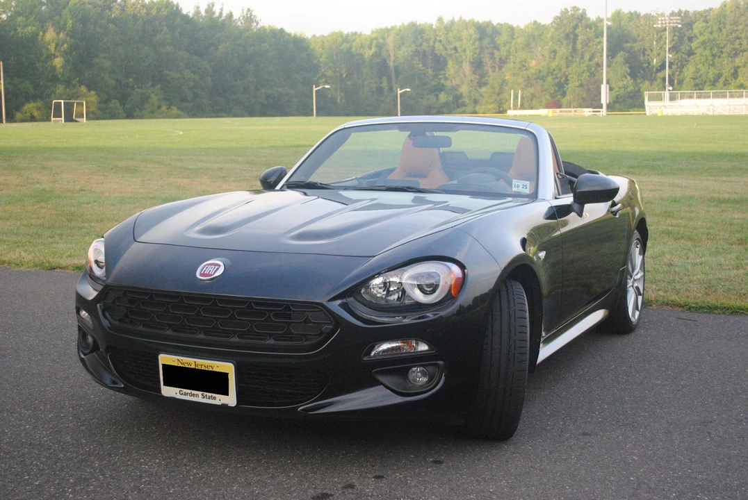 2020 Fiat 124 Spider - Image 7 of 21