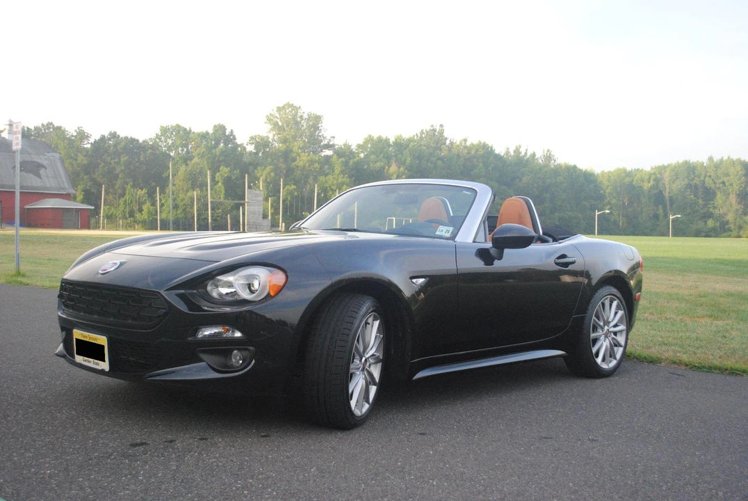 2020 Fiat 124 Spider - Image 8 of 21