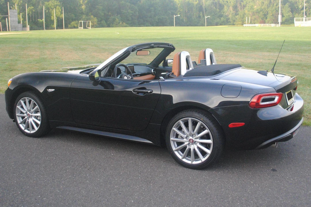 2020 Fiat 124 Spider - Image 3 of 21