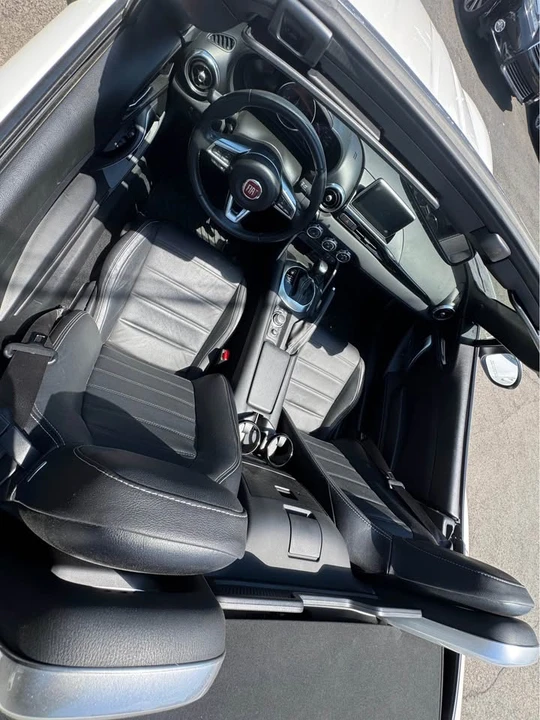 2020 Fiat 124 Spider - Image 2 of 8