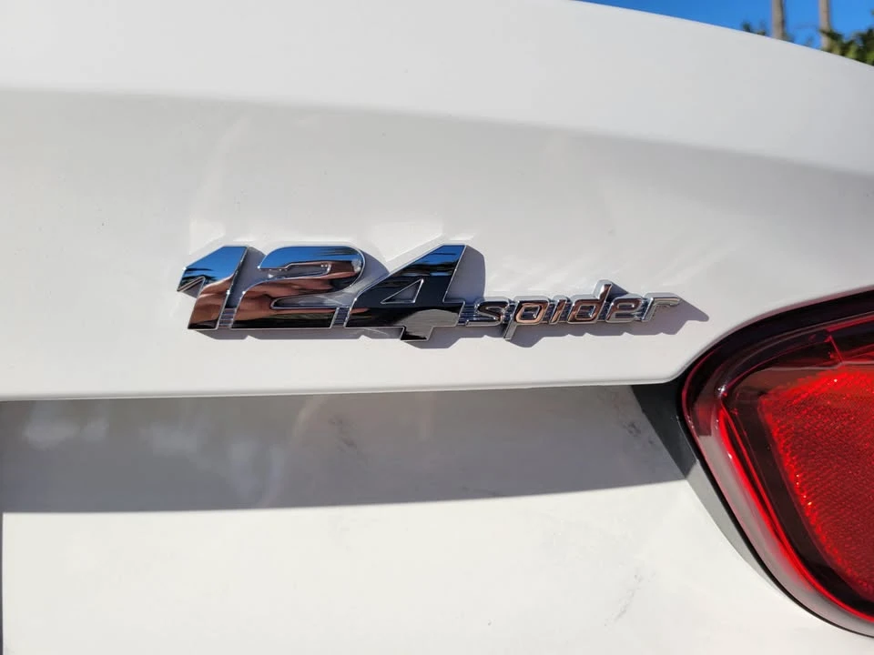 2020 Fiat 124 Spider - Image 7 of 13