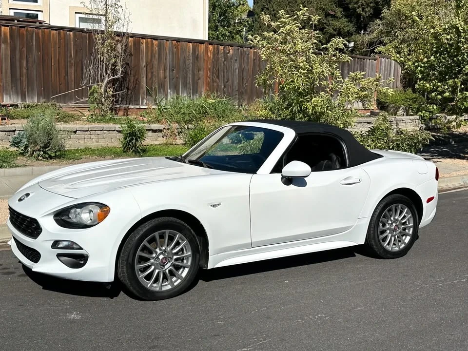 2020 Fiat 124 Spider - Image 15 of 17
