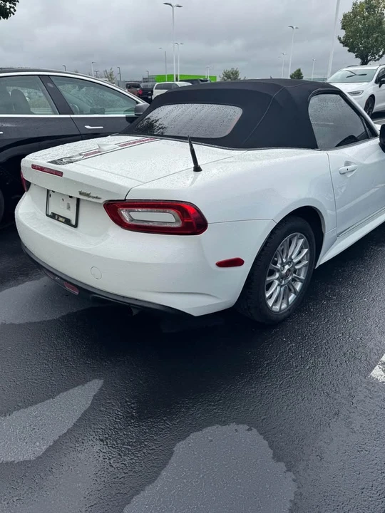 2020 Fiat 124 Spider - Image 8 of 18