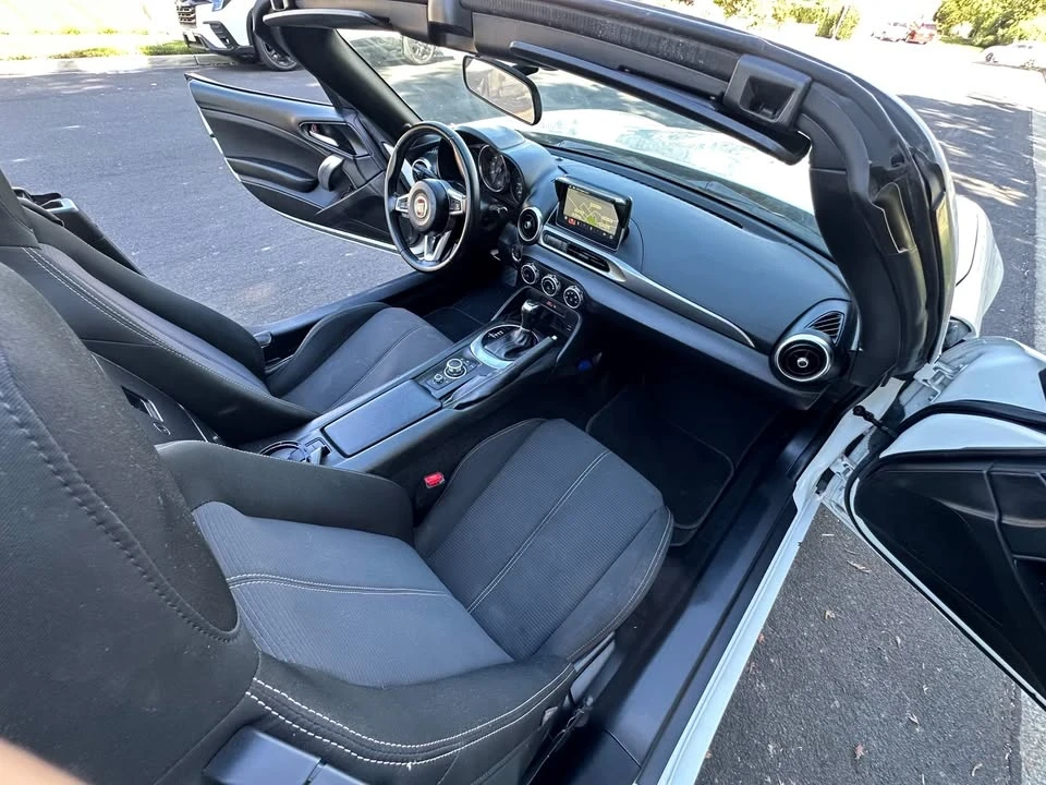 2020 Fiat 124 Spider - Image 5 of 17