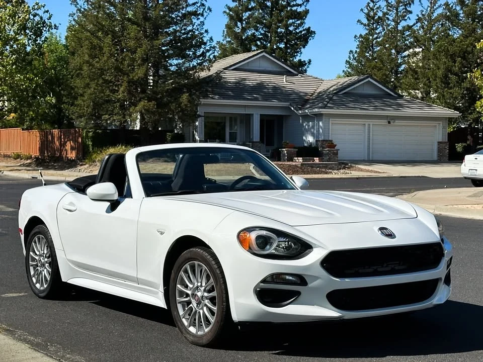 2020 Fiat 124 Spider - Image 2 of 17