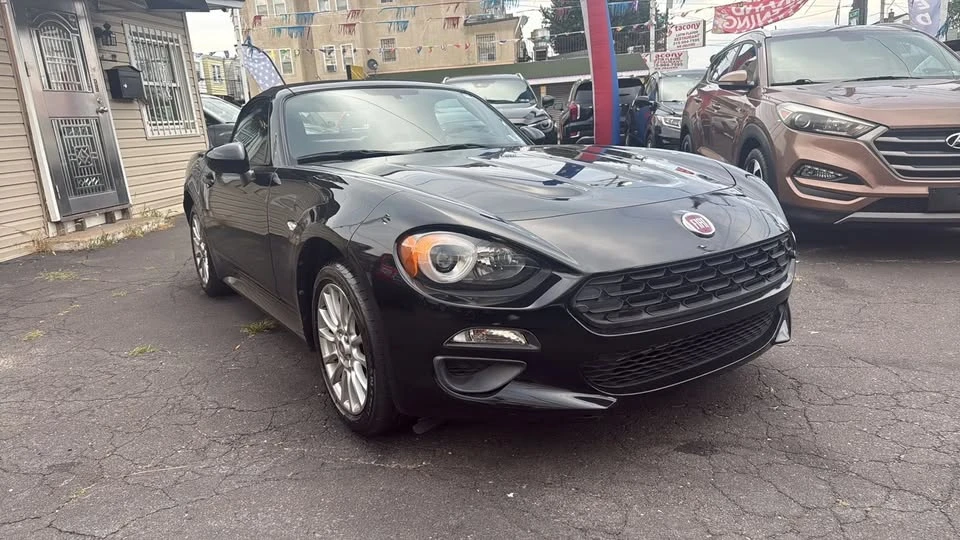 2020 Fiat 124 Spider - Image 3 of 11