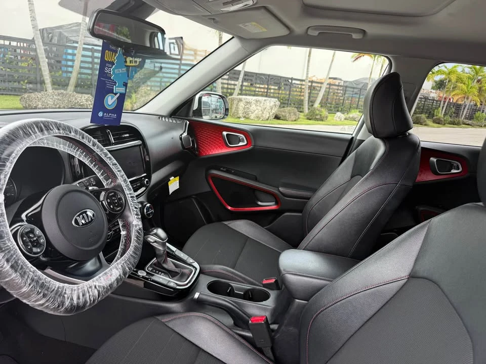 2020 Fiat 500e - Image 8 of 12
