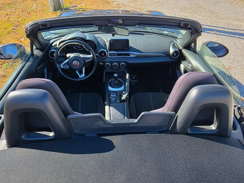 2020 Fiat 124 Spider - Image 17 of 18