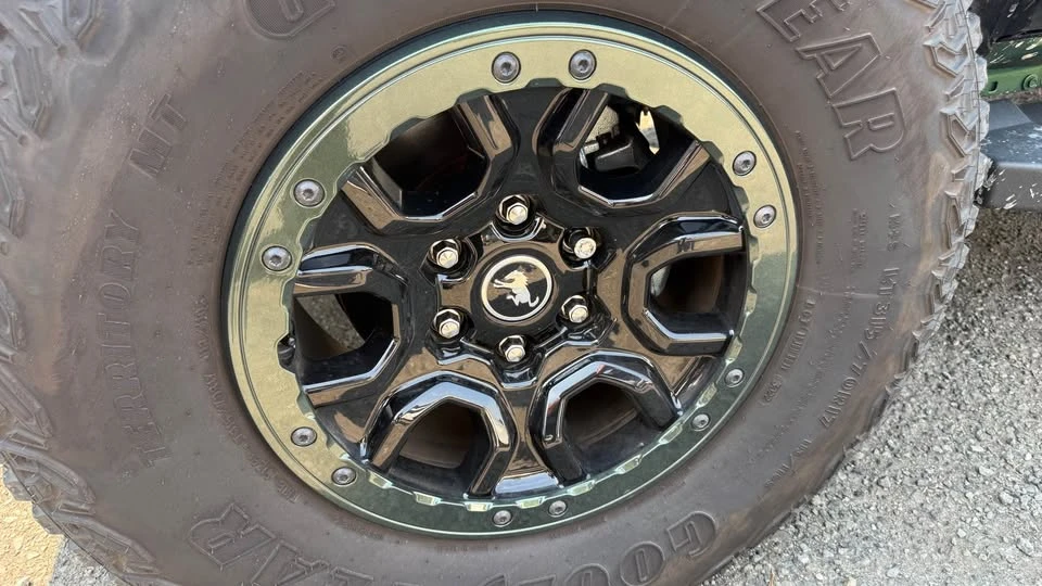 2020 Ford Bronco - Image 7 of 10