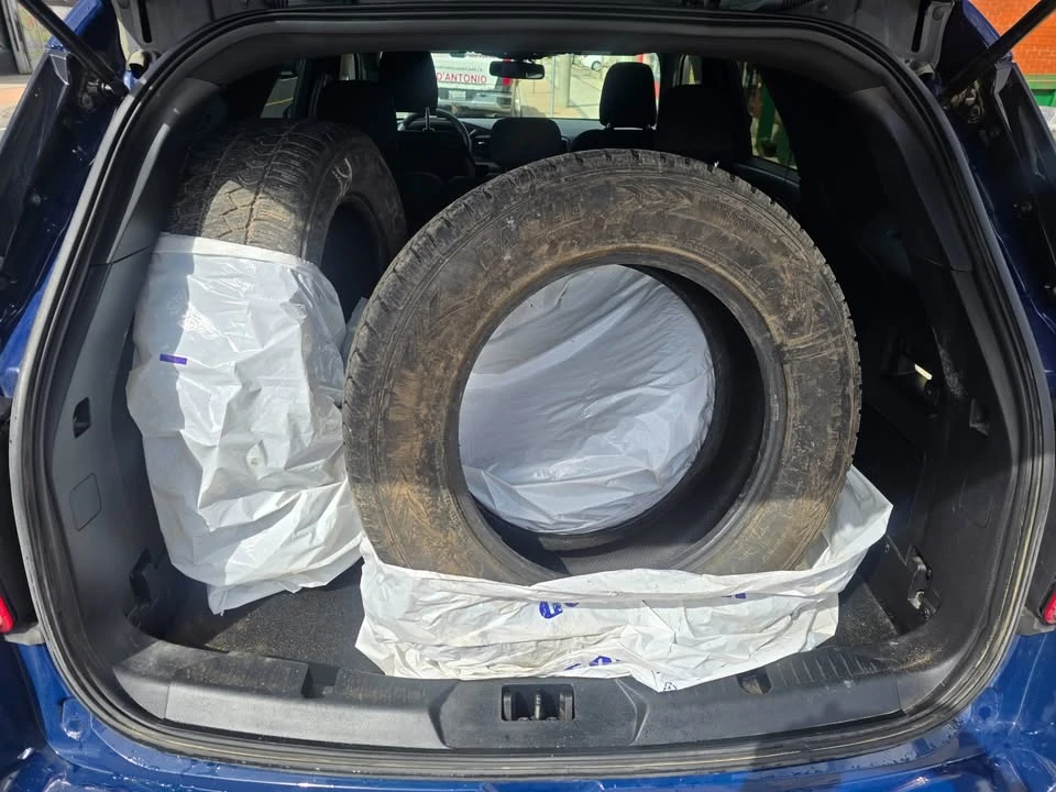 2020 Ford Explorer 6th Gen - Image 11 of 19