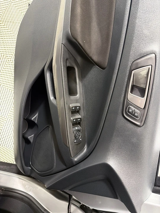 2020 Ford EcoSport - Image 11 of 26