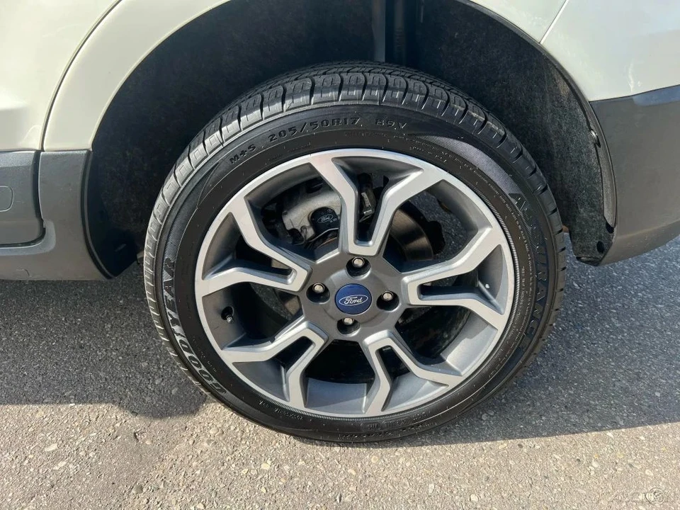 2020 Ford EcoSport - Image 11 of 24