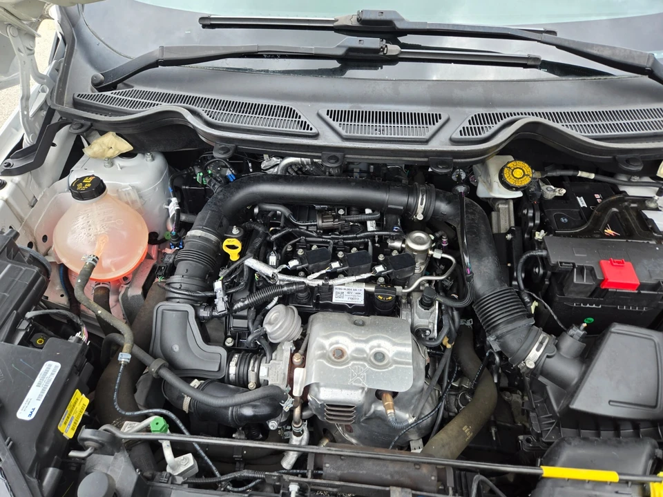 2020 Ford EcoSport - Image 15 of 26