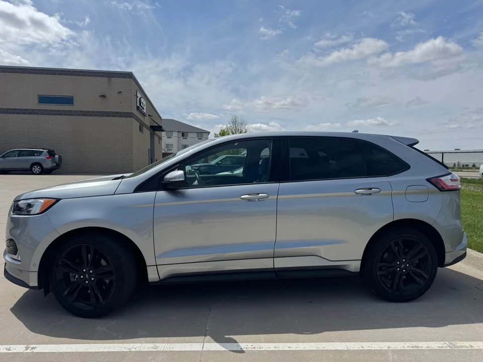 2020 Ford Edge - Image 2 of 18