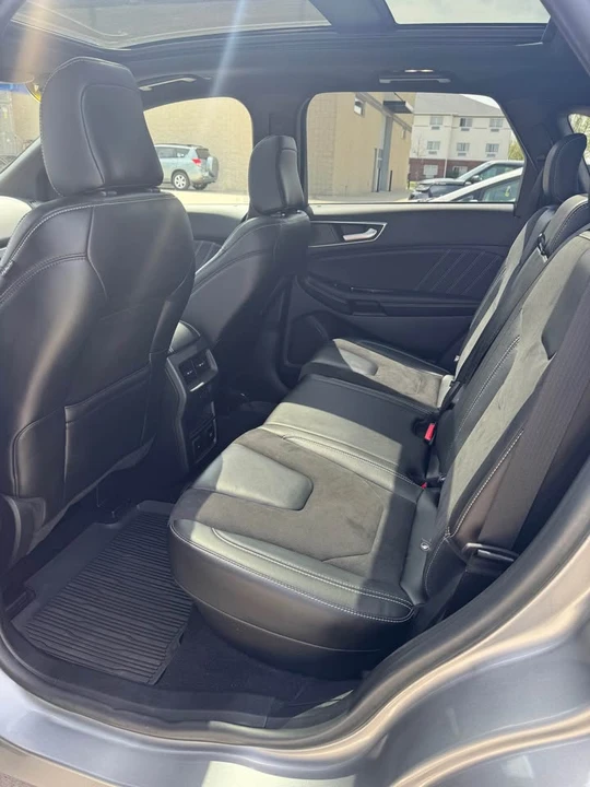 2020 Ford Edge - Image 9 of 18