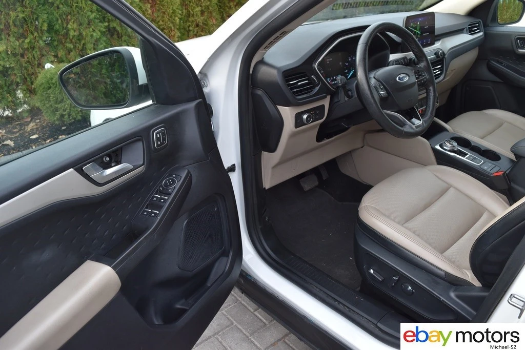 2020 Ford Escape - Image 11 of 24