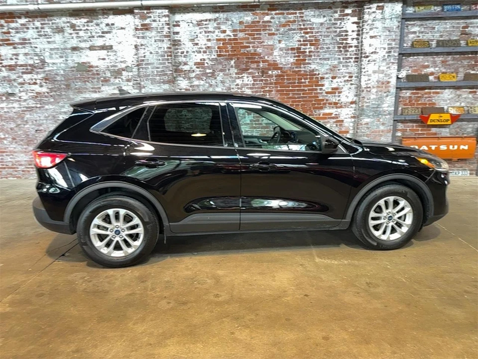 2020 Ford Escape - Image 2 of 31