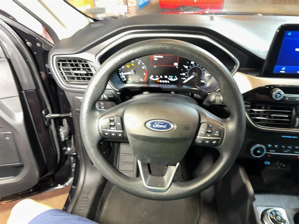 2020 Ford Escape - Image 14 of 31