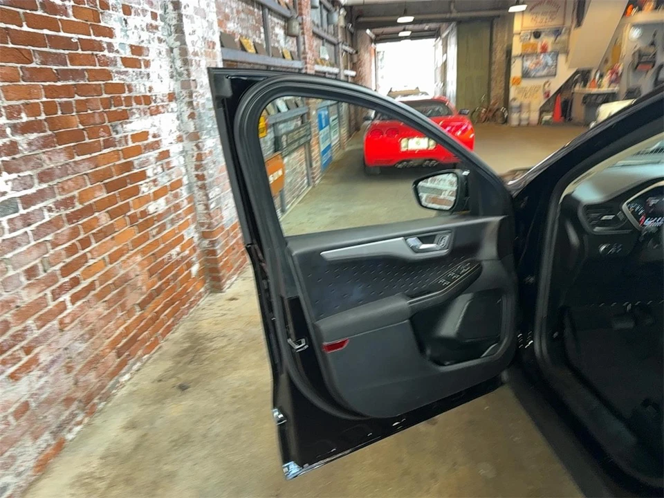 2020 Ford Escape - Image 10 of 31