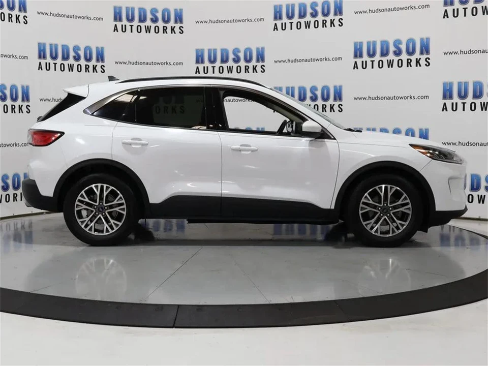 2020 Ford Escape - Image 7 of 31