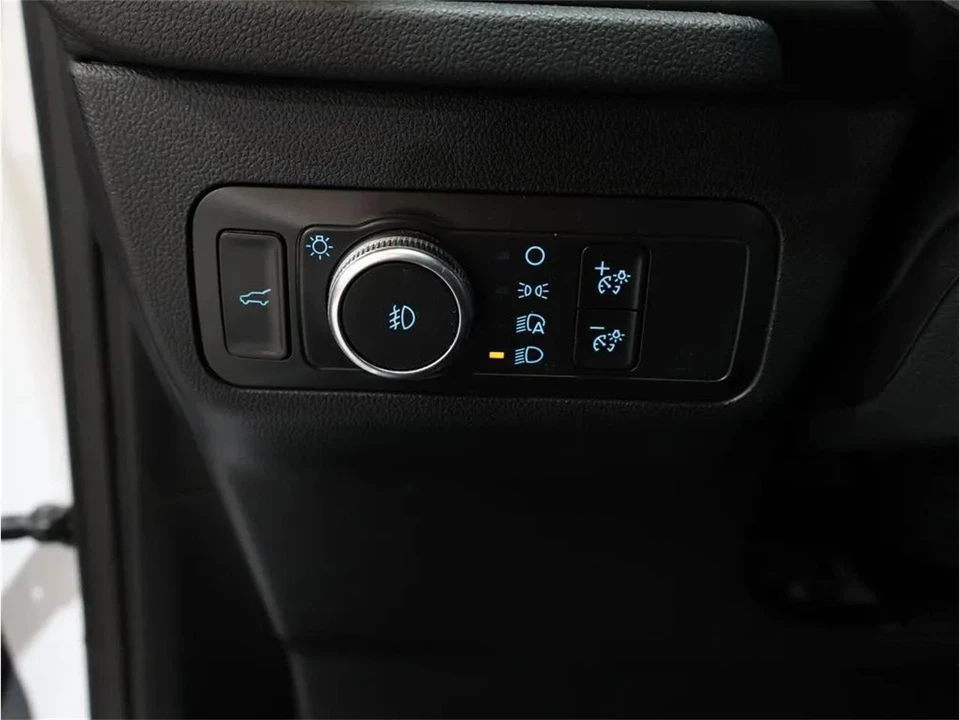 2020 Ford Escape - Image 16 of 31