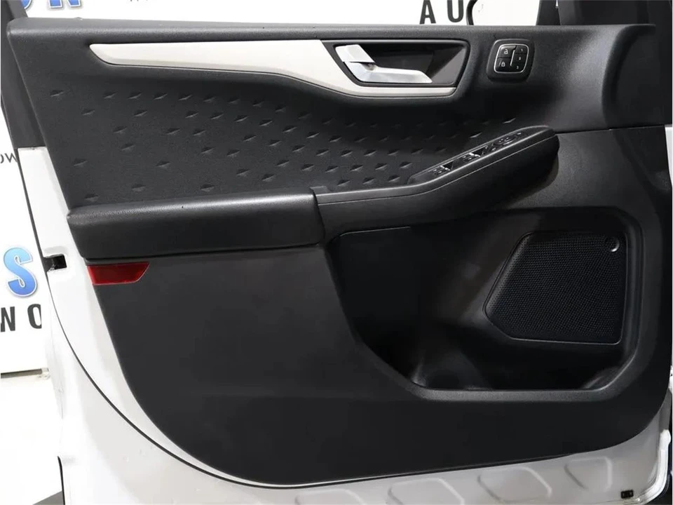 2020 Ford Escape - Image 10 of 31