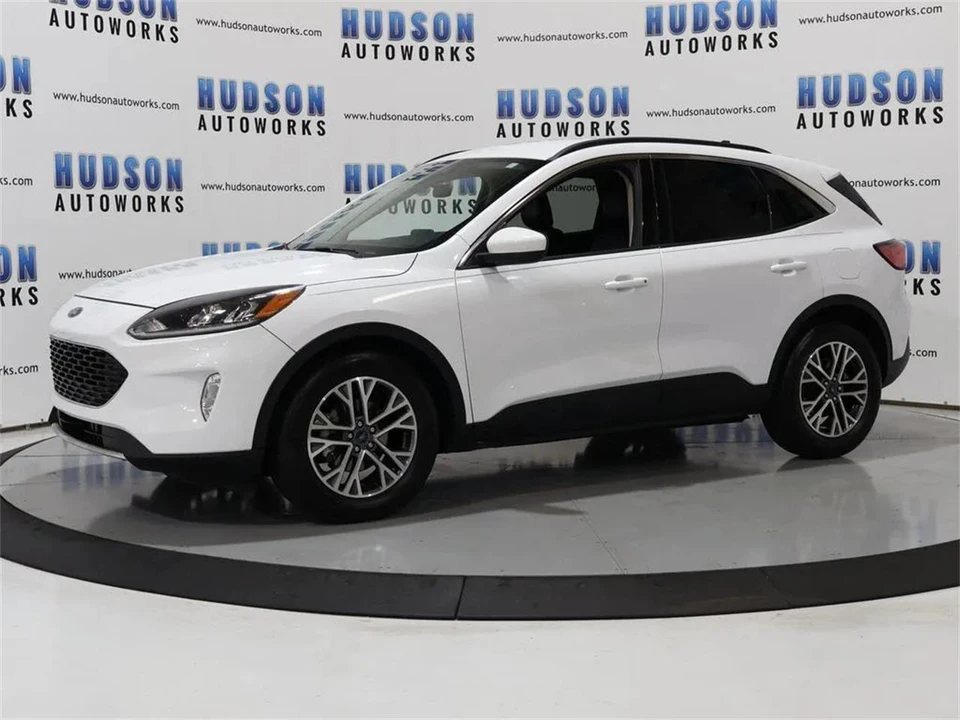 2020 Ford Escape - Image 2 of 31