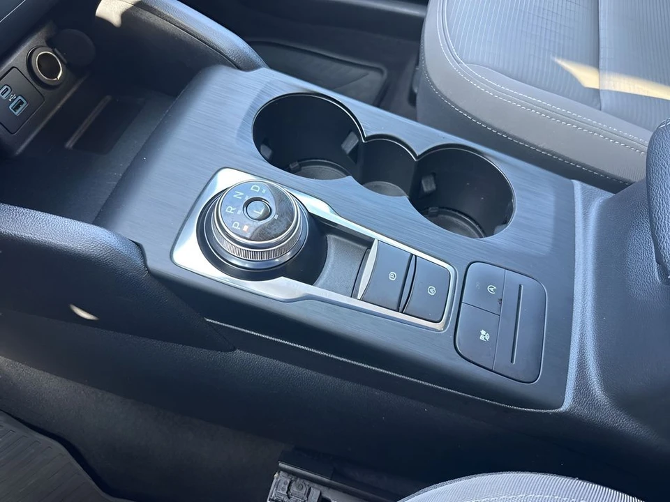 2020 Ford Escape - Image 15 of 31