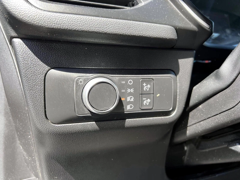 2020 Ford Escape - Image 17 of 21