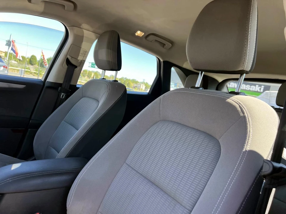 2020 Ford Escape - Image 11 of 21