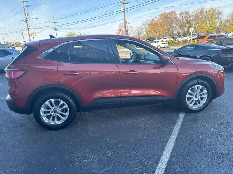 2020 Ford Escape - Image 9 of 12