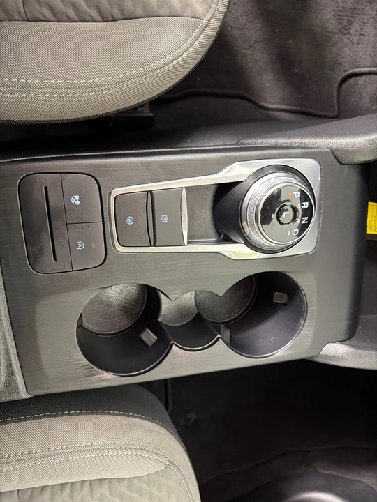 2020 Ford Escape - Image 17 of 21