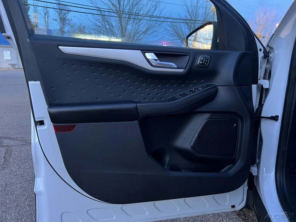 2020 Ford Escape - Image 12 of 12