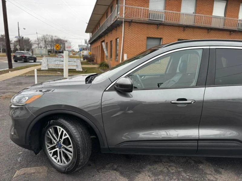 2020 Ford Escape - Image 7 of 12
