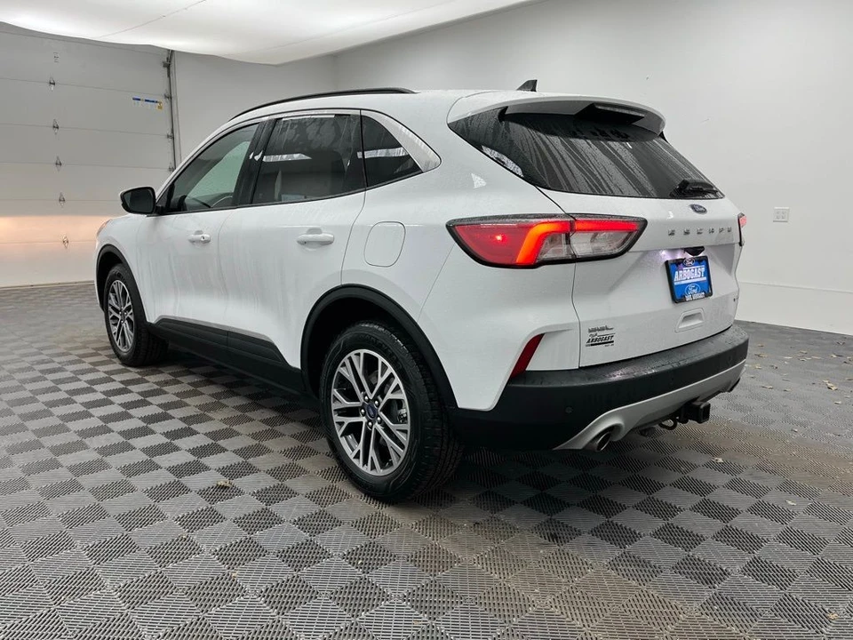 2020 Ford Escape - Image 11 of 12