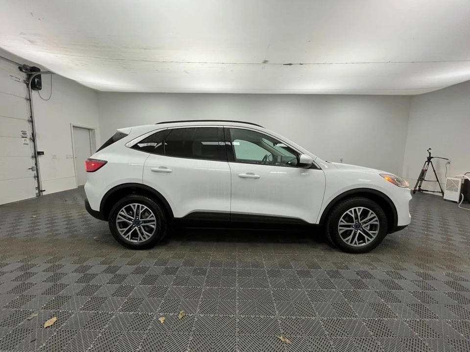 2020 Ford Escape - Image 7 of 12