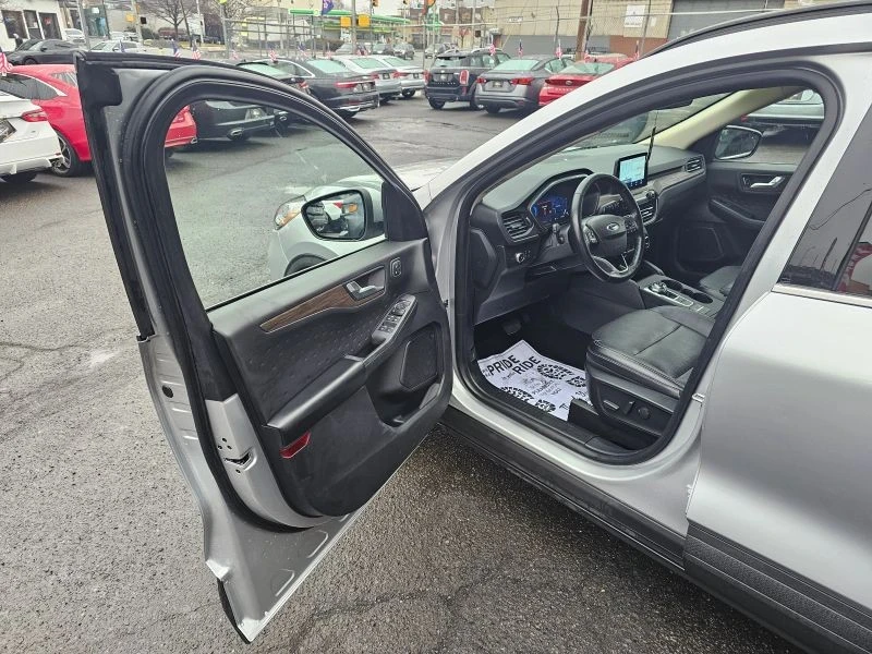 2020 Ford Escape - Image 10 of 12