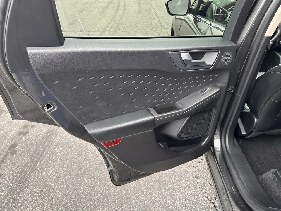 2020 Ford Escape - Image 11 of 12