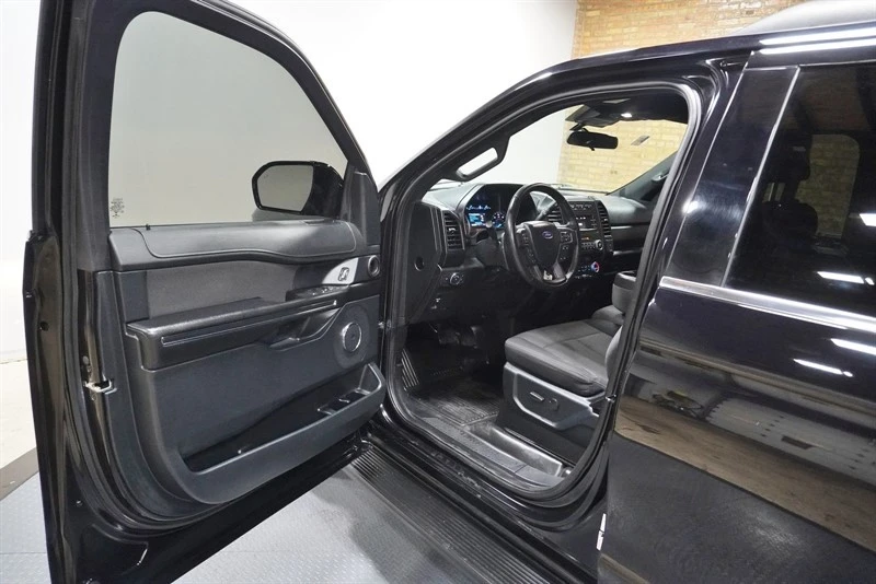 2020 Ford Expedition 4th Gen - Image 19 of 21