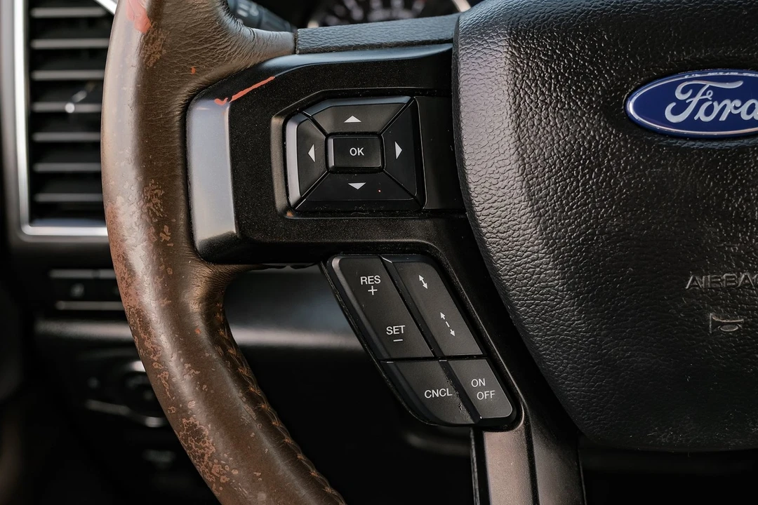 2020 Ford Expedition 4th Gen - Image 16 of 21