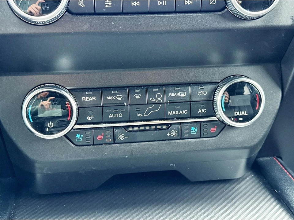 2020 Ford Expedition 4th Gen - Image 16 of 21