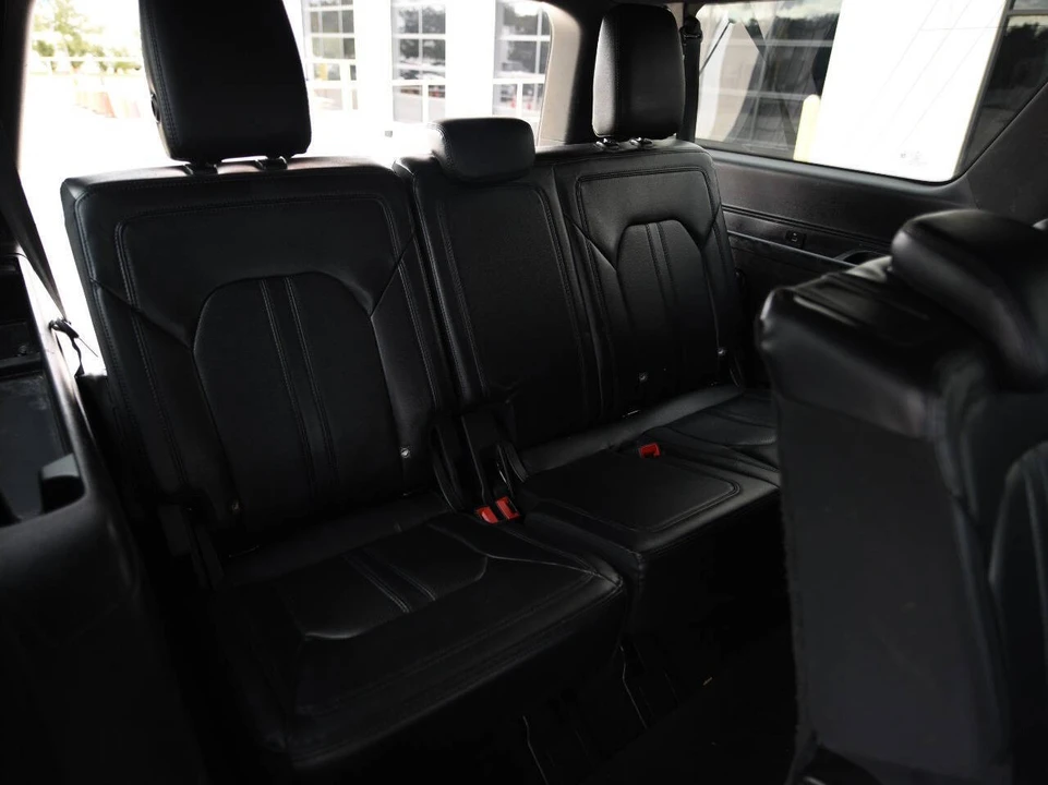 2020 Ford Expedition 4th Gen - Image 18 of 19