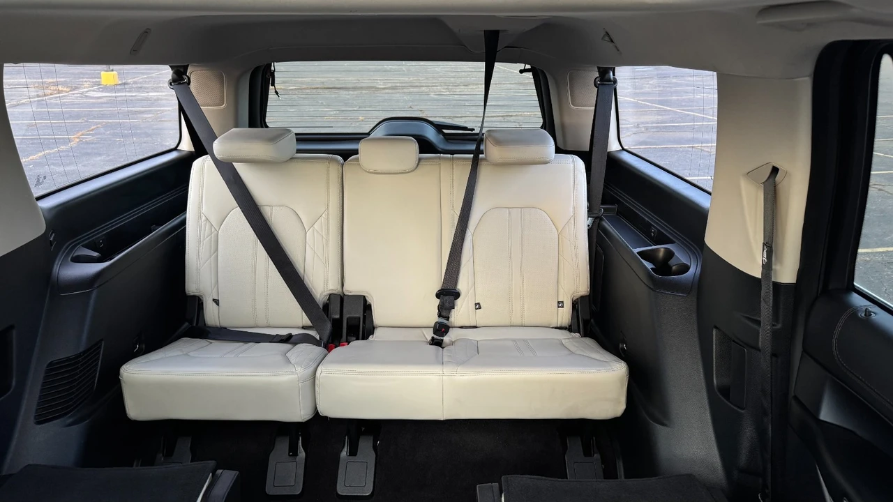 2020 Ford Expedition 4th Gen - Image 11 of 21
