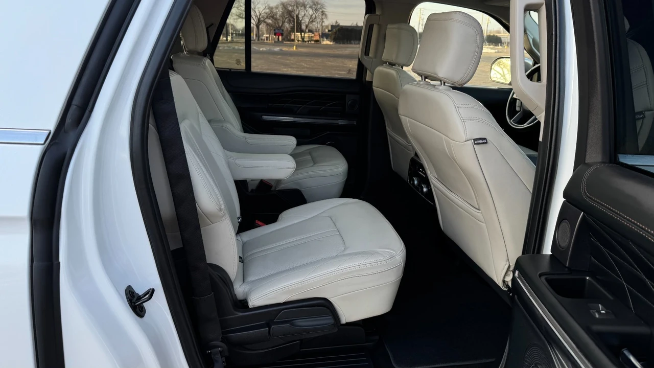 2020 Ford Expedition 4th Gen - Image 14 of 21