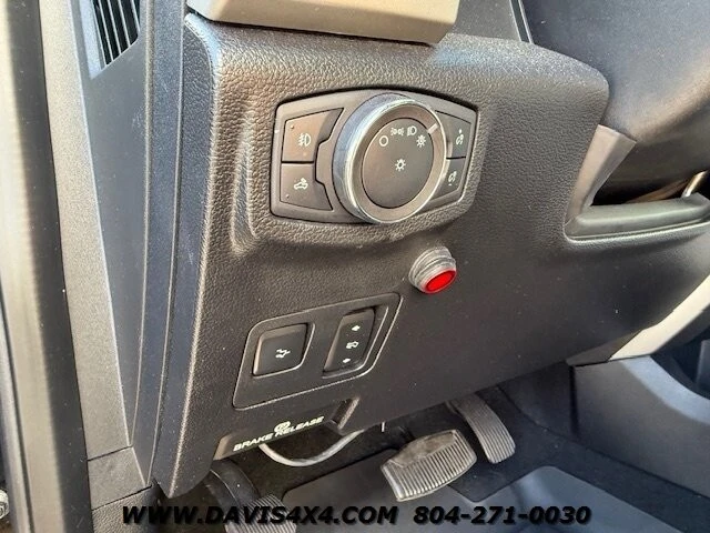 2020 Ford Expedition 4th Gen - Image 16 of 21