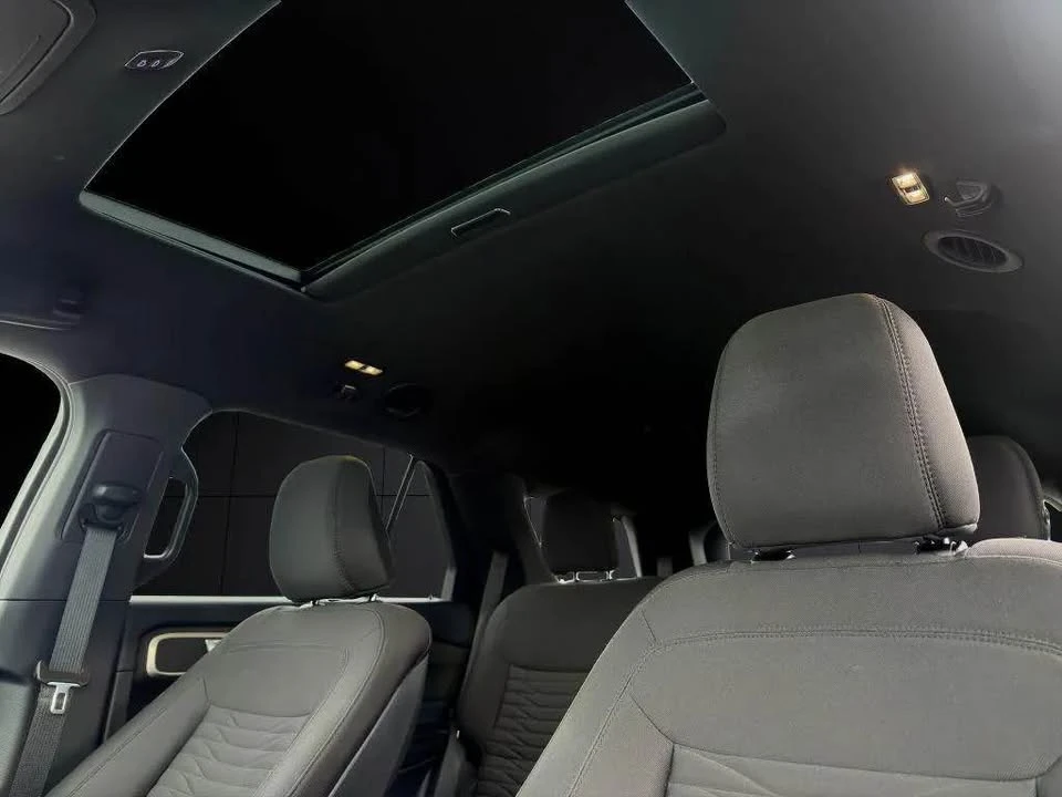 2020 Ford Explorer 6th Gen - Image 16 of 19