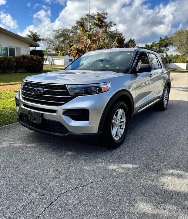 2020 Ford Explorer 6th Gen - Image 2 of 13