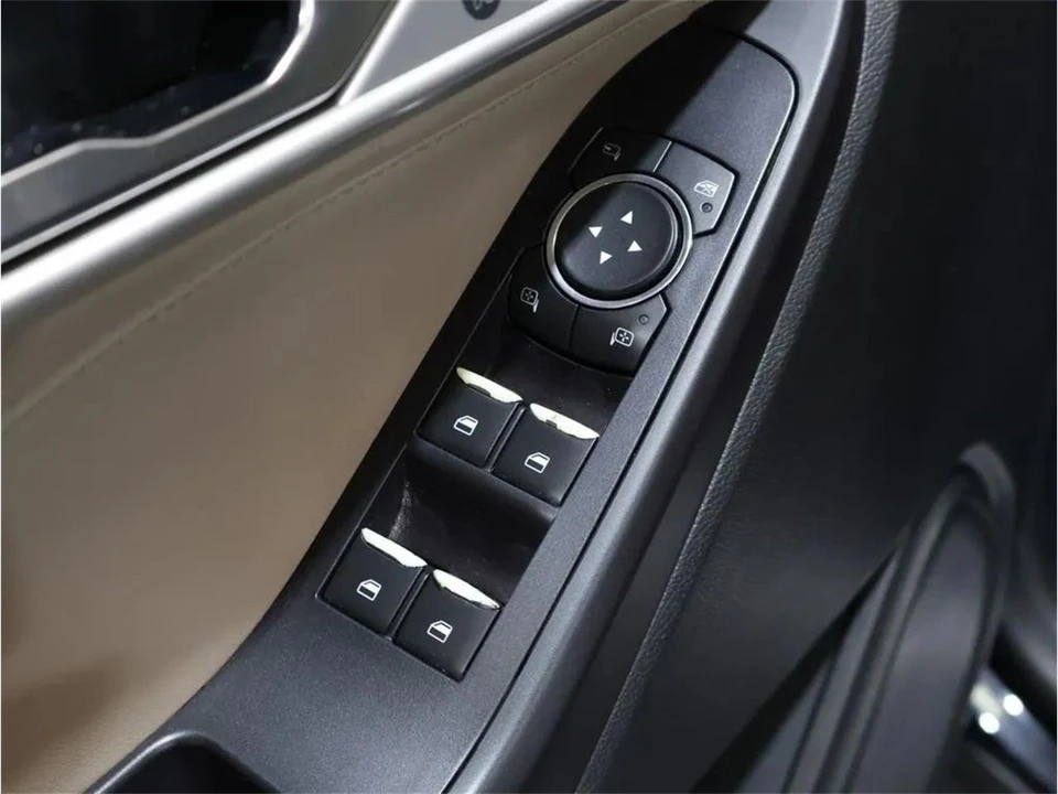 2020 Ford Explorer 6th Gen - Image 11 of 31