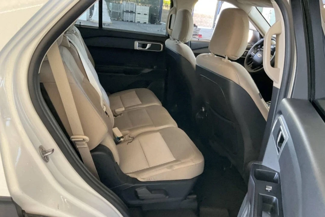 2020 Ford Explorer 6th Gen - Image 9 of 18